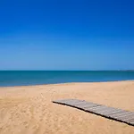 Lovely In 滨海拉福特